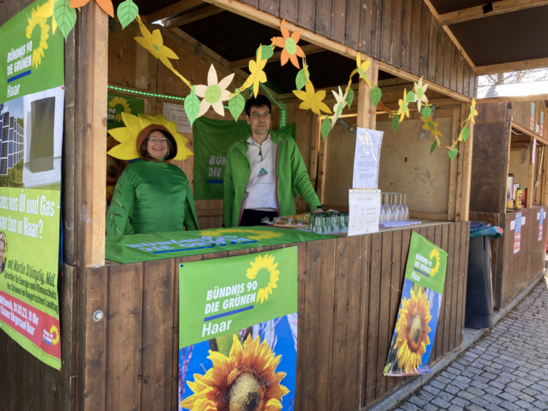Grüner Stand beim Haarer Fasching
